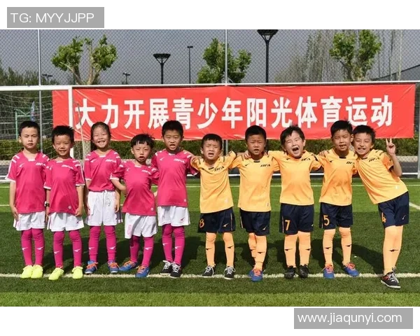 双河社区足球公园打造全民健身新地标助力青少年足球梦想实现